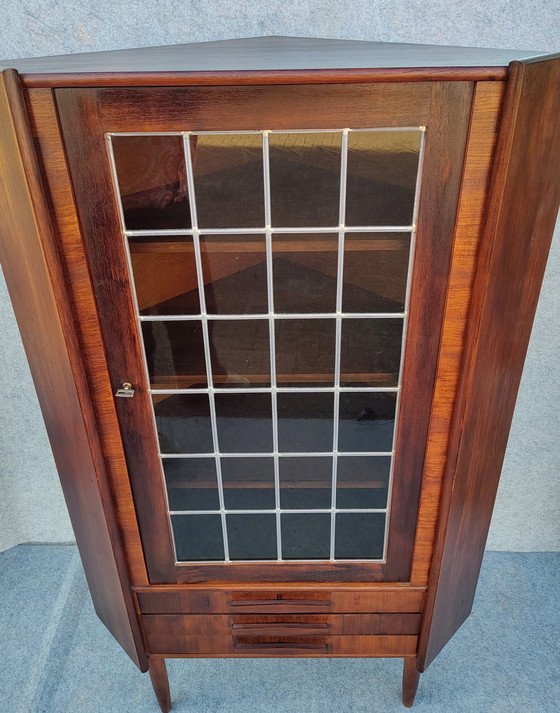 Image 1 of Mobile ad angolo