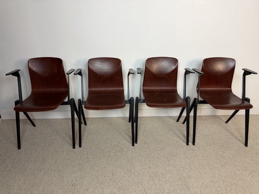 Set van 4 Pagholz® fauteuils van Cartel de Belleville