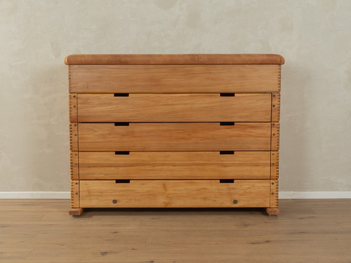 Vaulting Box Chest of Drawers