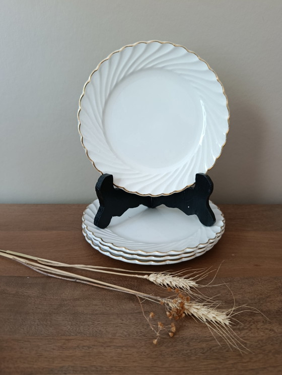 Image 1 of 4 weiße und goldene Dessertteller, KG Luneville