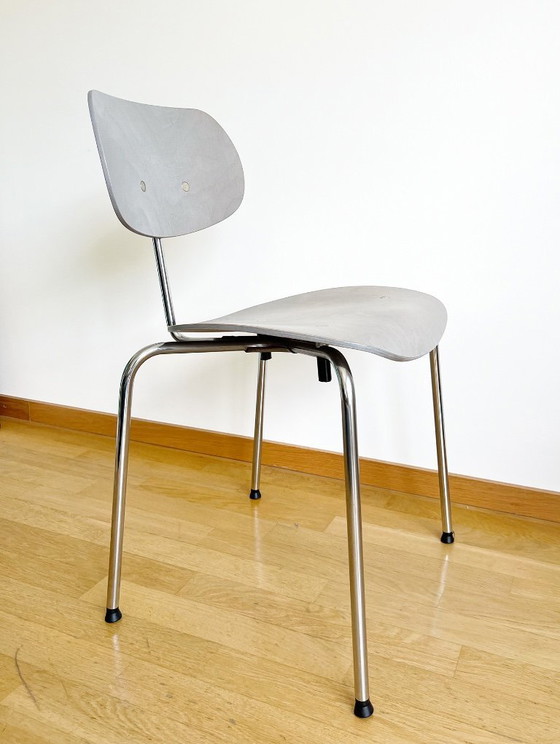 Image 1 of Pair of Original Egon Eiermann SE68 Chairs by Wilde + Spieth – Vintage Stackable Dining Chairs, Grey Mid Century German Design