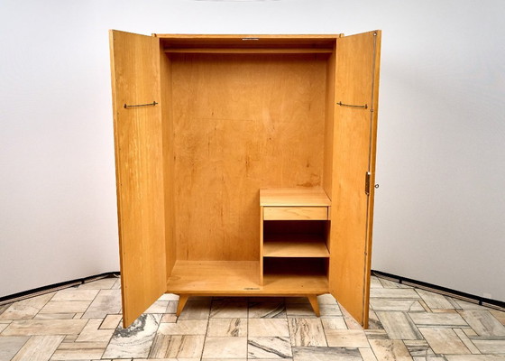 Image 1 of Armadio vintage U-486 di Jiří Jiroutek per Interiér Praha, anni '70, Cecoslovacchia