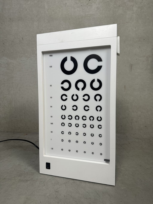 Test de lecture mobile (cabinet d'ophtalmologie) - lampe de table