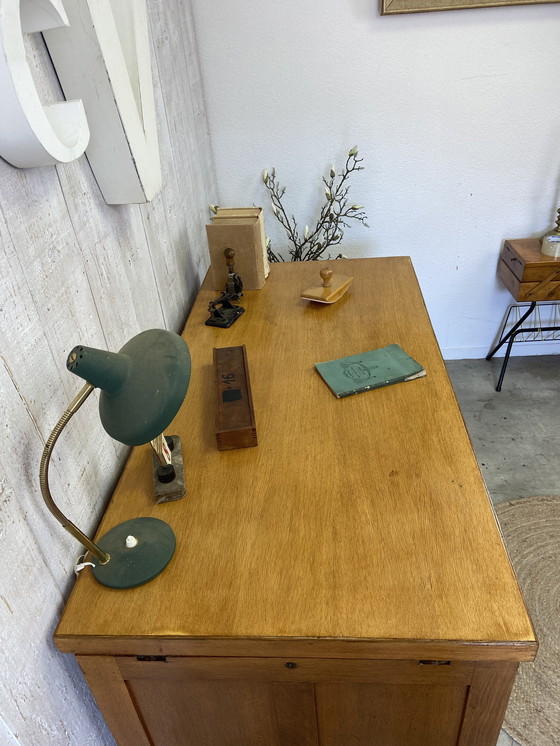 Image 1 of Bureau de Professeur