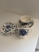 Vajilla Johnson Brothers Rose Chintz azul (tazas y platos)