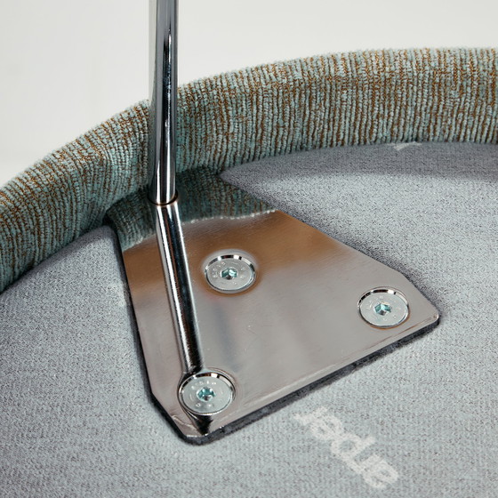 Image 1 of MK10890 Colina armchair by Lievore Altherr Molina for Arper