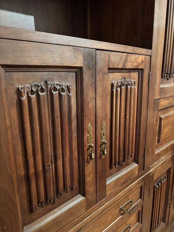 Image 1 of Valentí Garderobe