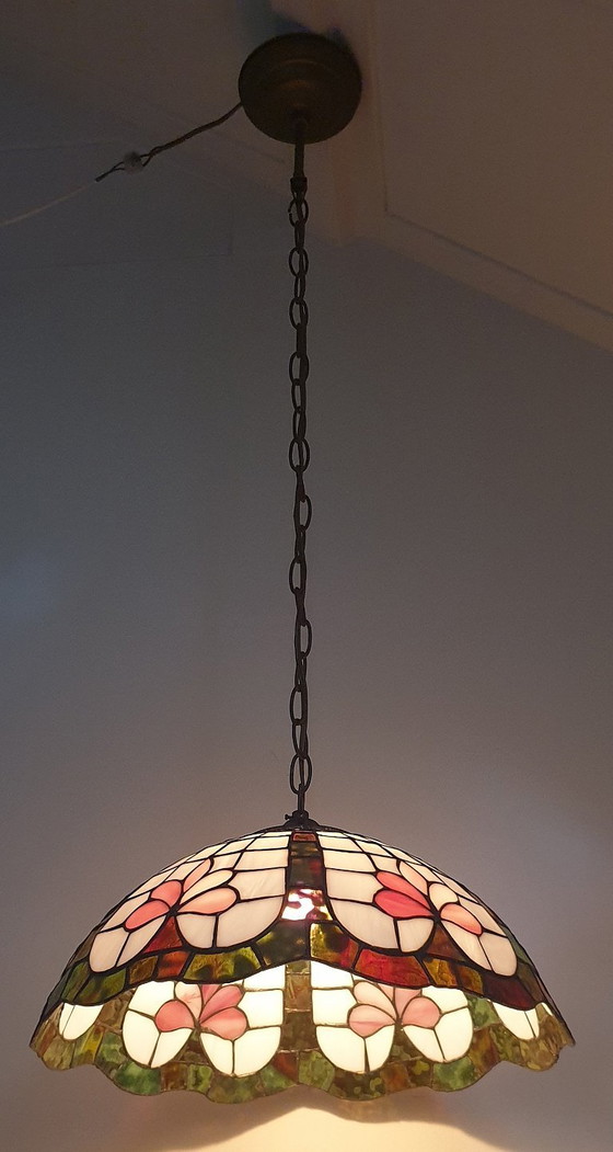 Stained Glass - Tiffany Style Lotus Flower Pendant Lamp (photo 11 of 65)