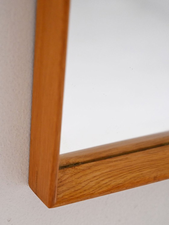 Image 1 of Miroir vintage des années 1950 avec appliques en laiton intégrées