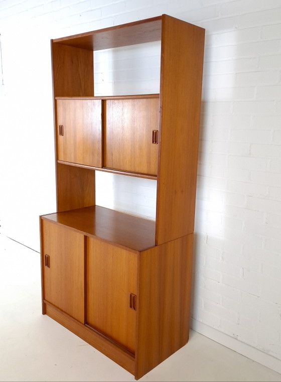 Image 1 of Armario de pared antiguo de teca, diseño danés, década de 1970.