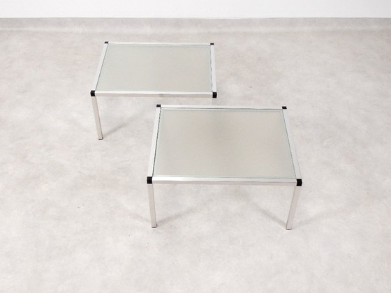 Image 1 of Tables d'appoint vintage - aluminium et verre