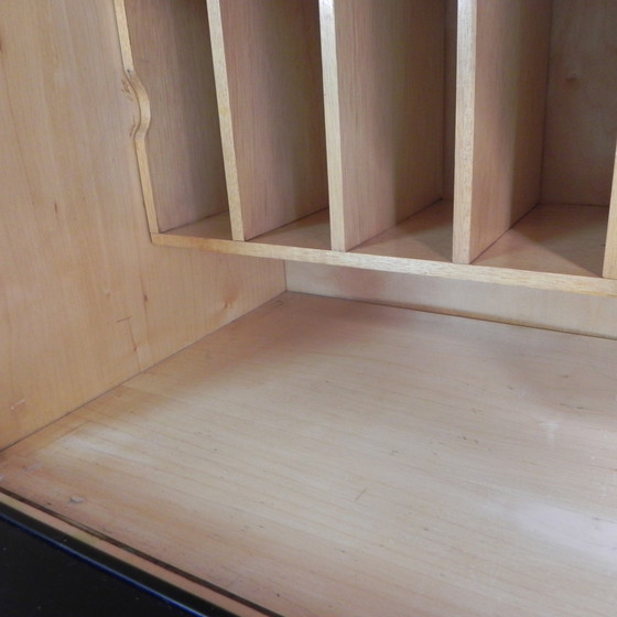 Image 1 of Secretaire met schuifdeuren op ranke poten, jaren 50