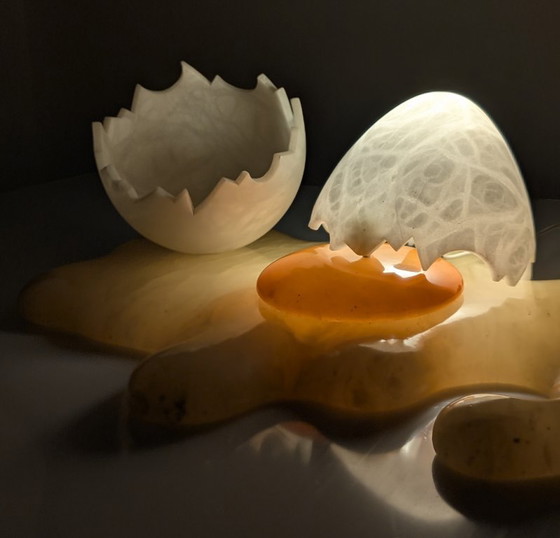 Marco Ricciardi Broken Egg Alabaster Table Lamp Sculpture, Italy, 1980s – Metal, Plastic (photo 13 of 21)