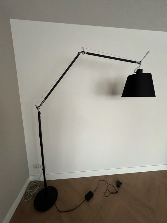 Artemide Tolomeo Tischleuchte, Stehleuchten, Metall, Aluminium, Schwarz (Foto 2 von 4)