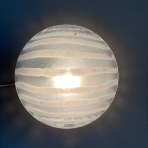 Lampada da parete/soffitto in vetro "zebra" di Peil & Putzler, anni '70, Germania.