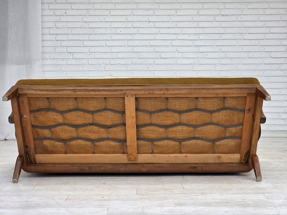 Image 1 of Jaren 60, Deens ontwerp van Alfred Christensen, 2-zitsbank, groene meubelvelours.
