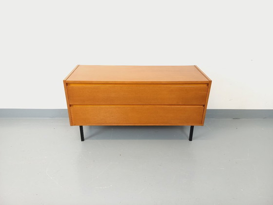 Image 1 of Klein vintage Scandinavisch modernistisch dressoir in licht eikenhout en metaal uit de jaren 60