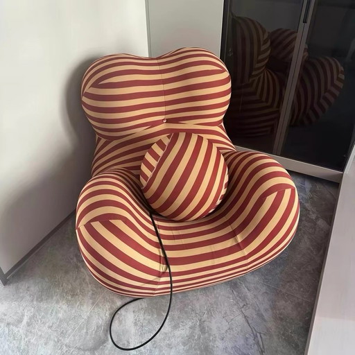 Icon Design "UP" fauteuil en voetenbank - Soara patroon

Nieuw