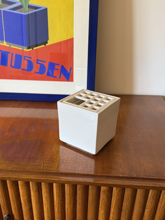 Image 1 of Estudio OPI, Jarrón/cenicero de cerámica Ikebana de estilo espacial blanco, Gabbianelli Italia, ca. 1970