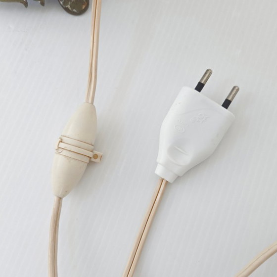 Image 1 of Antieke elektrische petroleumlamp, eind 19e eeuw, keramiek, brons en glas.