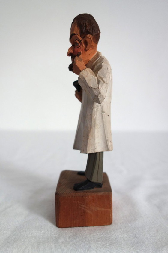 Image 1 of Statue allemande en bois Jaschke Pretzl gynécoloque vintage