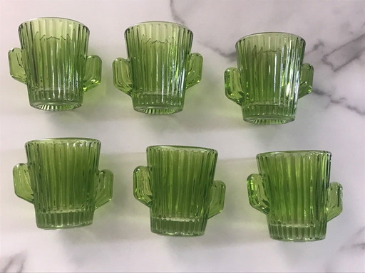 Tasses en verre cactus