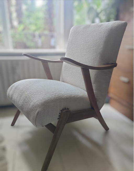 Nieuw gestoffeerde, vintage stoel!