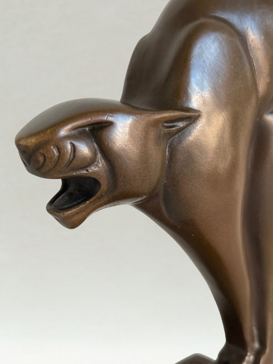 Image 1 of Art Deco bronzen panter – gesigneerd C. V. D. Hoef – 26 cm