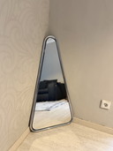 Dreieckspiegel mit Chromrahmen