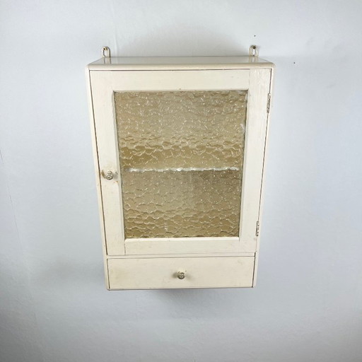 Antieke crèmekleurige medicijnkast, 20e eeuw