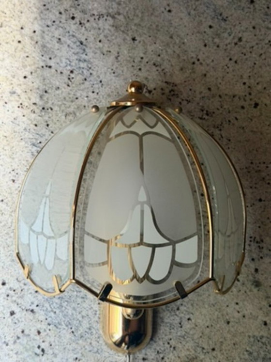 Wall Sconce, Art Deco Etched Panel Design, Brass Mount – Wall lights, Glass (photo 7 of 15)