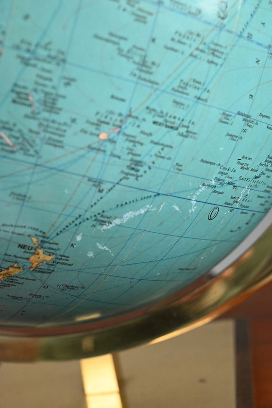 Image 1 of Columbus Duo globe