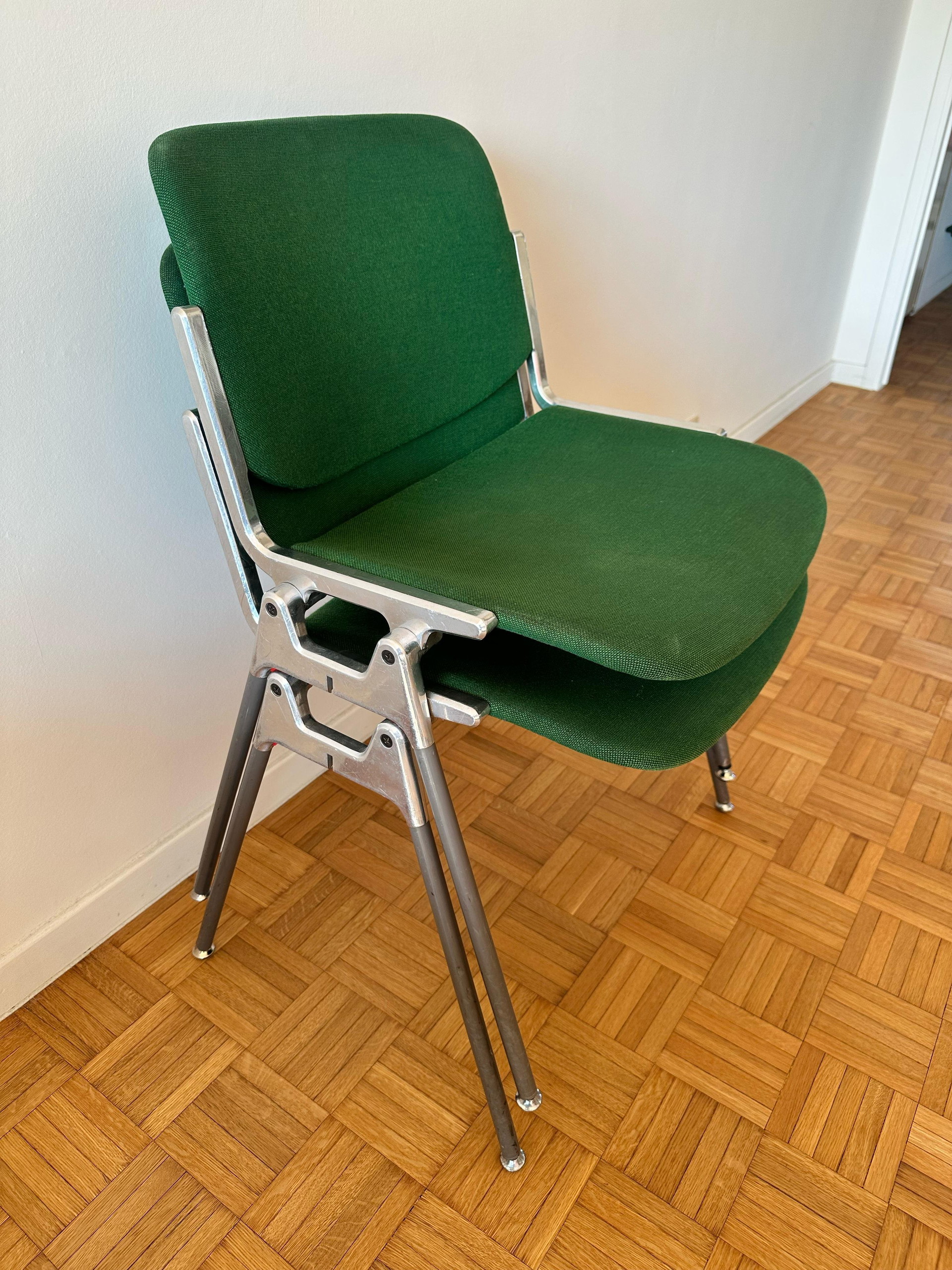 Castelli DSC 106 カステリチェア green fabric dsc 106 fabric chair Anonima Castelli - UBER-MODERN