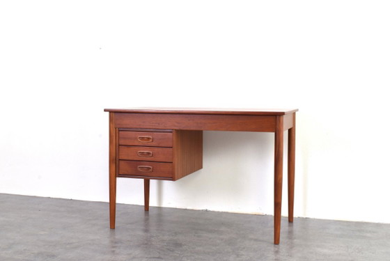 Escritorio danés de teca de estilo moderno de mediados de siglo, década de 1960. – Wood (photo 10 of 16)