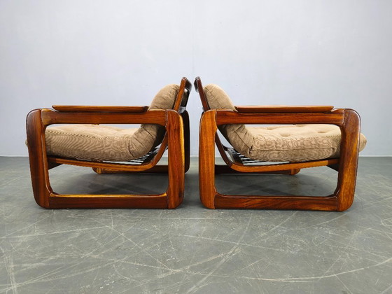 Image 1 of Twee Scandinavische loungestoelen uit de jaren 70, gemaakt van hout met corduroy bekleding.