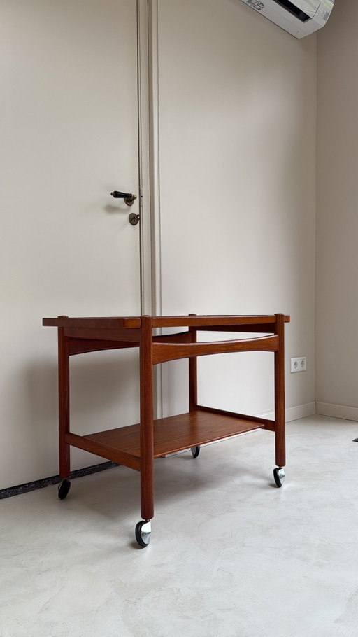 Vintage Deense trolley / serveerwagen ontworpen door Hans J. Wegner
