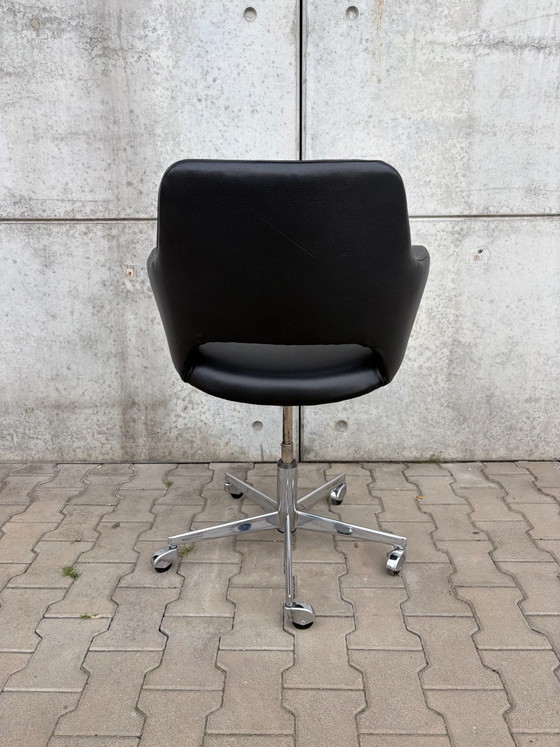 Chaise Egon Eiermann / Wilde + Spieth – Design Vintage Noir – Chaises pivotantes, Cuir (photo 4 of 10)