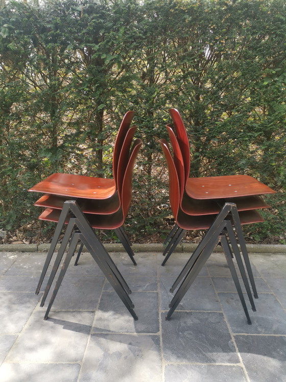 Image 1 of Juego de 6 sillas apilables S22 Pagholz