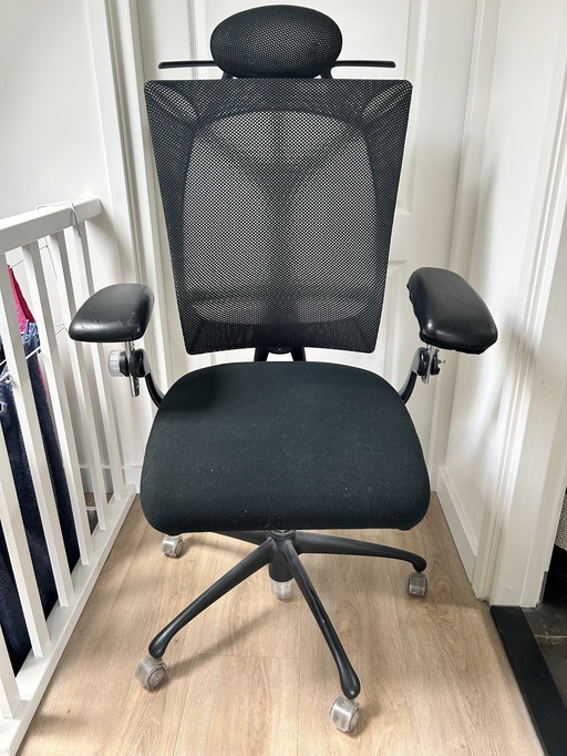 Vitra Ypsilon Office chair