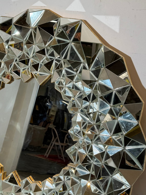 XL Facetspiegel met Zonnestralenmotief – Sculpturaal Prismaspiegel – Ø 160 cm (photo 3 of 6)