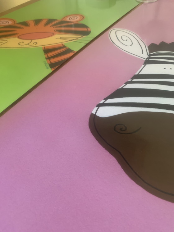 Image 1 of Par de carteles litográficos de Lesley Hallas (2010) - Cebra y Tigre

