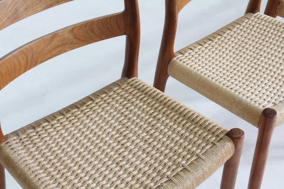 Image 1 of 5 x Vintage Deense eetkamer stoelen Niels Otto Moller model 84 papercord