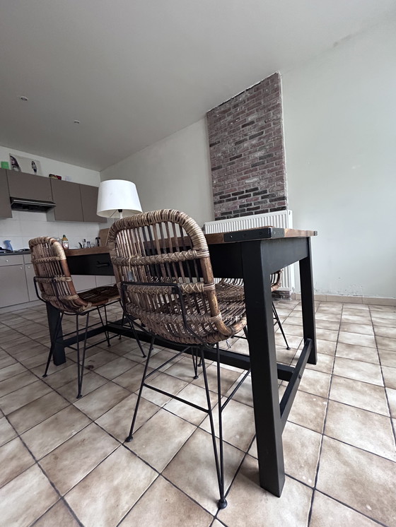 Image 1 of Dining table