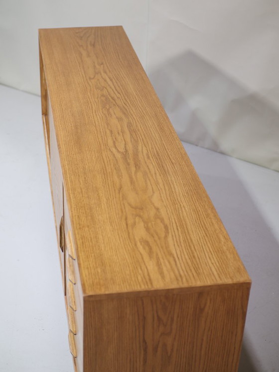 Image 1 of Buffet bas chêne vintage danois