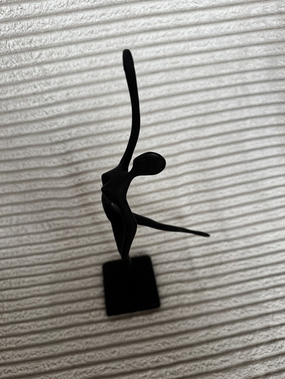 Image 1 of Figurines de ballerines IKEA par Bodrul Khalique