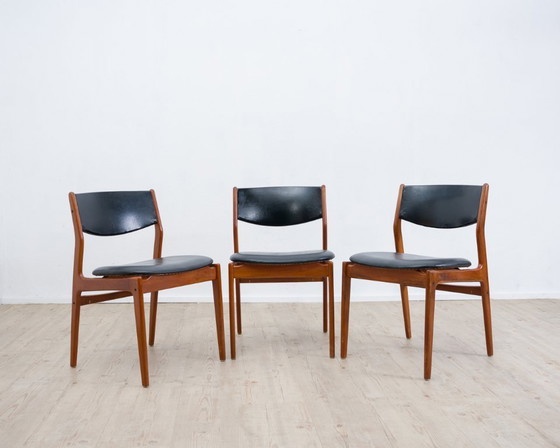 Image 1 of Een Deense eetkamerstoel. Teakhout, kunstleer. Fabrikant: Glostrup