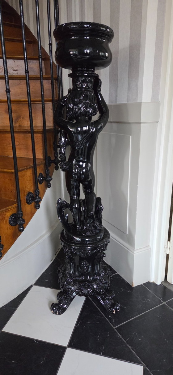 Image 1 of Skulptur - Pflanzgefäß mit Engelsdekor (Ref. 4125)