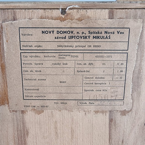 Image 1 of Vetrina vintage di Tatra, anni '70