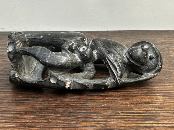 Image 1 of Scultura di Singe in pierre noire Mère et enfant H 14 cm / L 9 cm