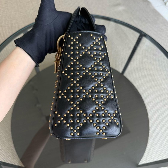 Image 1 of DIOR LADY MEDIUM FLAP - MET STUDS, CANNAGE-PATROON, ZWART, GOUDEN BESLAG